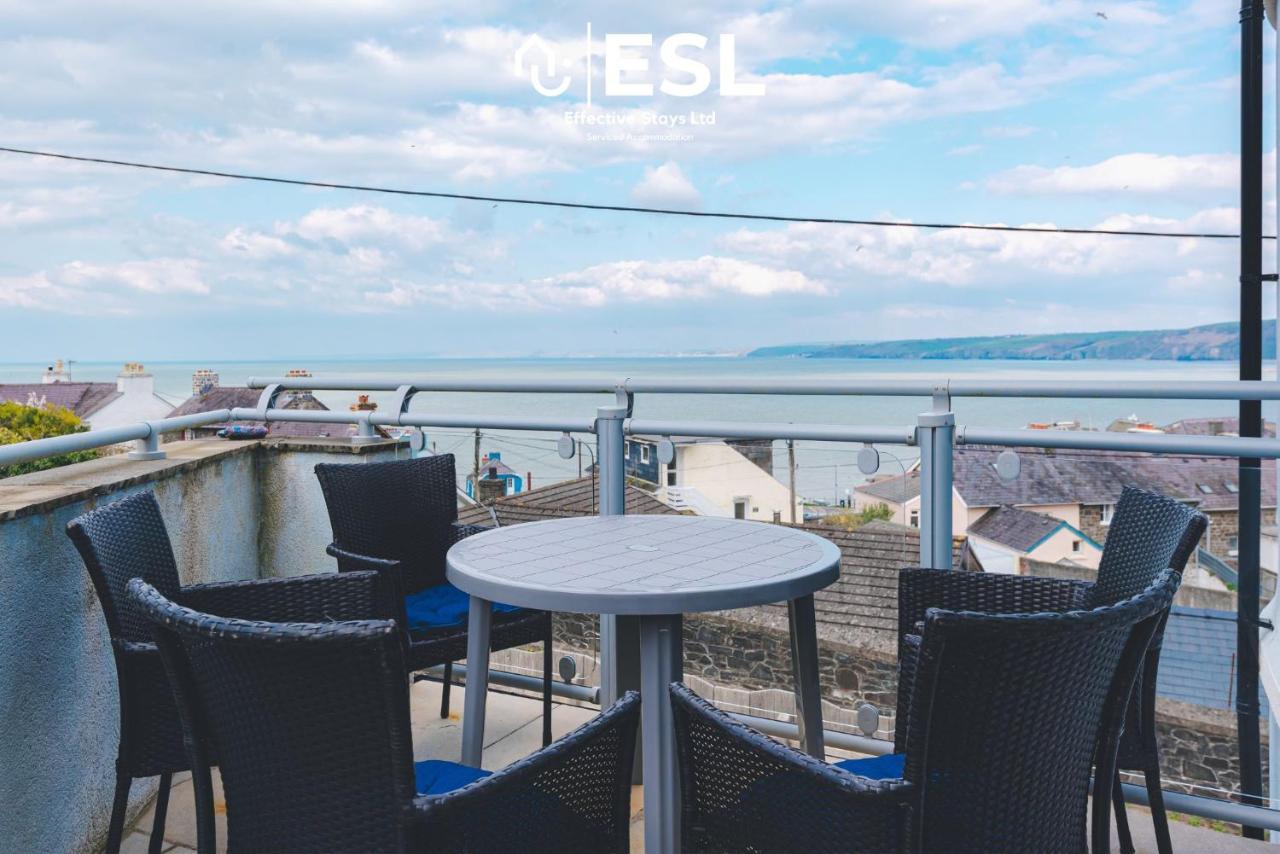 Beautiful En Suite 5 Bedroom Home With Sea Views New Quay  Eksteriør bilde